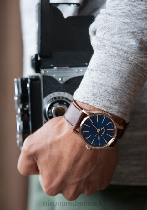 holde øje Nixon vagtlæder gunmetal/sort 06F454