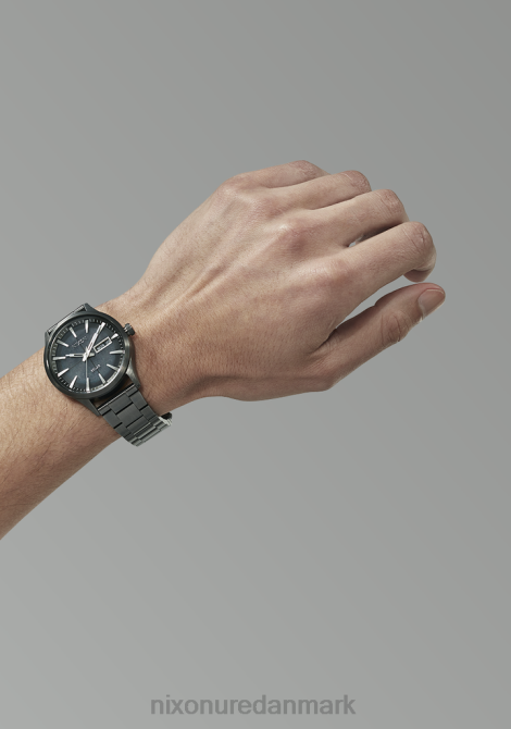 holde øje Nixon vagtsolar rustfrit stål gunmetal 06F498